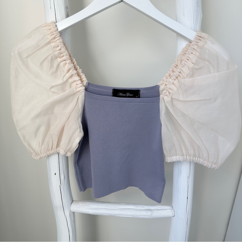 Anna Grace Cropped Lavender Sweater with Puff Sleeve Top Size Small